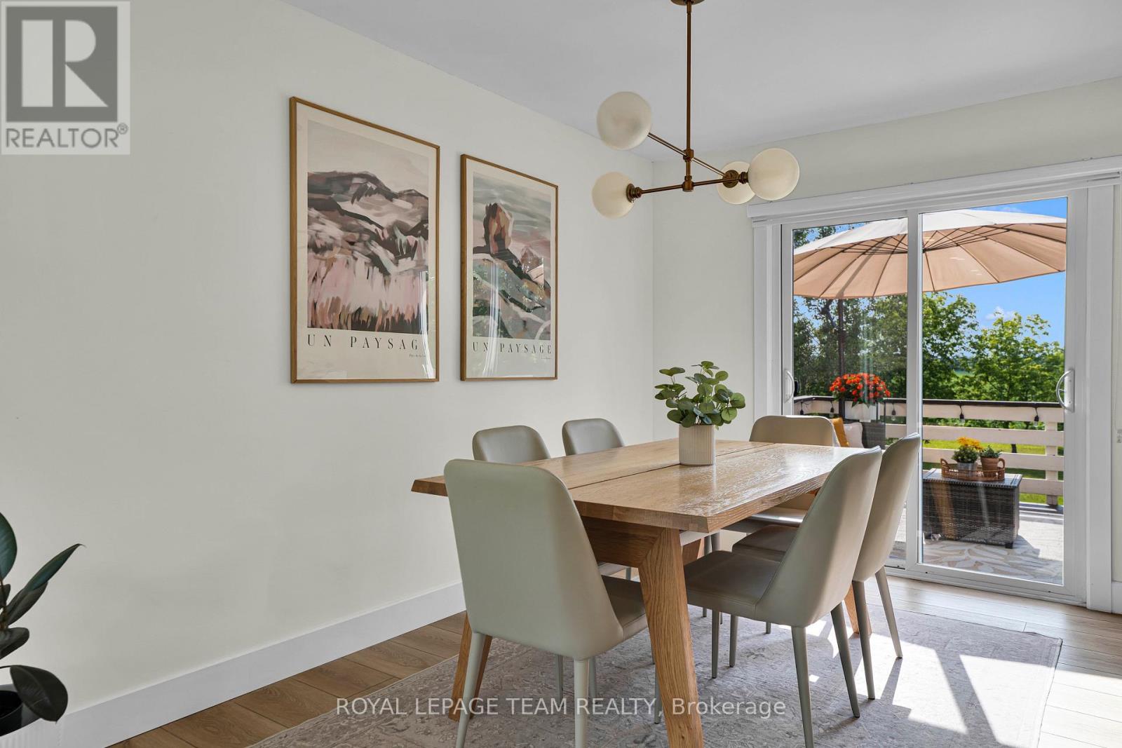 2584 Stagecoach Road, Ottawa, ON - Indoor Photo Showing Dining Room