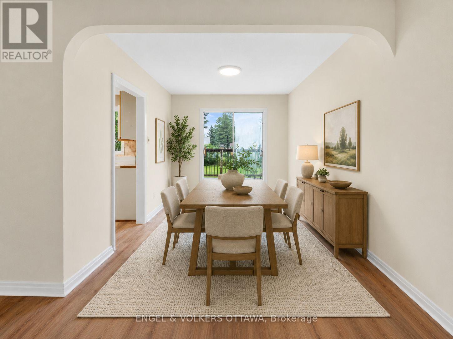 871 Notre Dame Street, Clarence-Rockland, ON - Indoor Photo Showing Dining Room