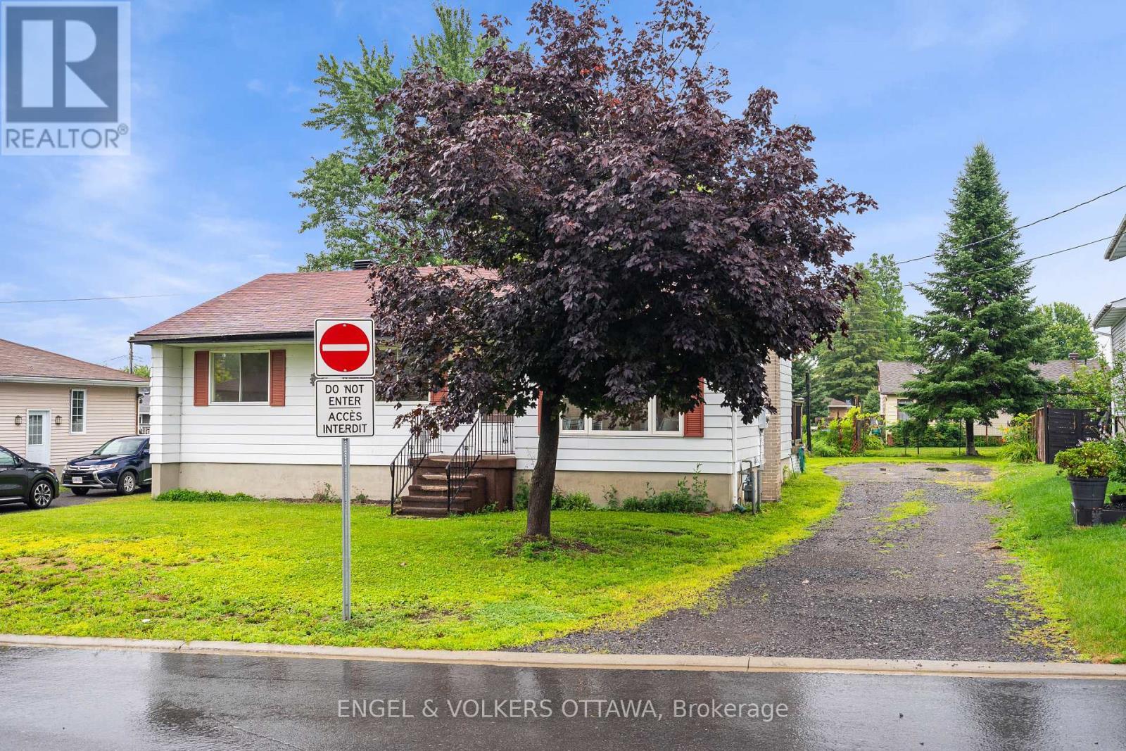 871 Notre Dame Street, Clarence-Rockland, ON - Outdoor