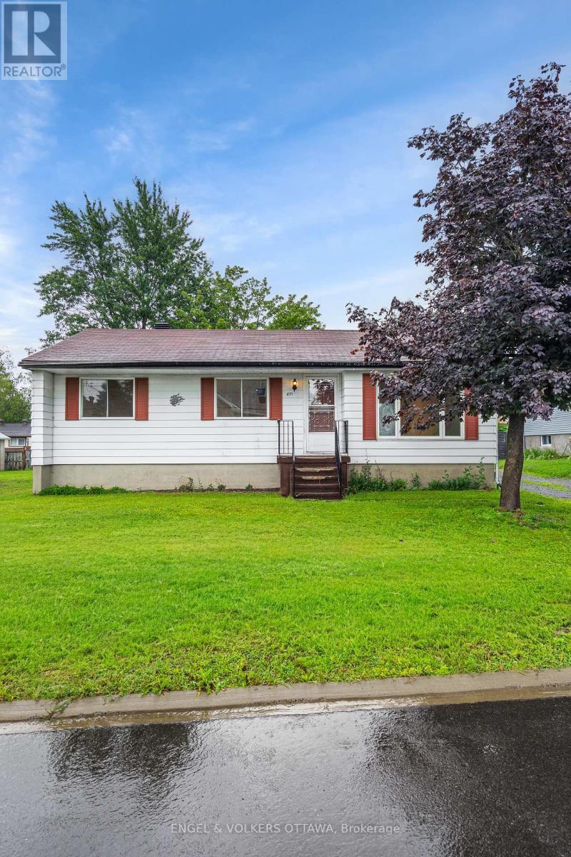 871 Notre Dame Street, Clarence-Rockland, ON - Outdoor