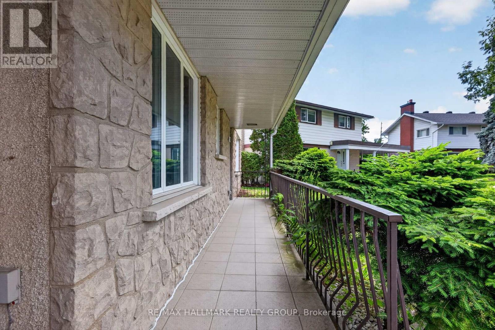 1038 Arnot Road, Ottawa, ON - Outdoor With Exterior