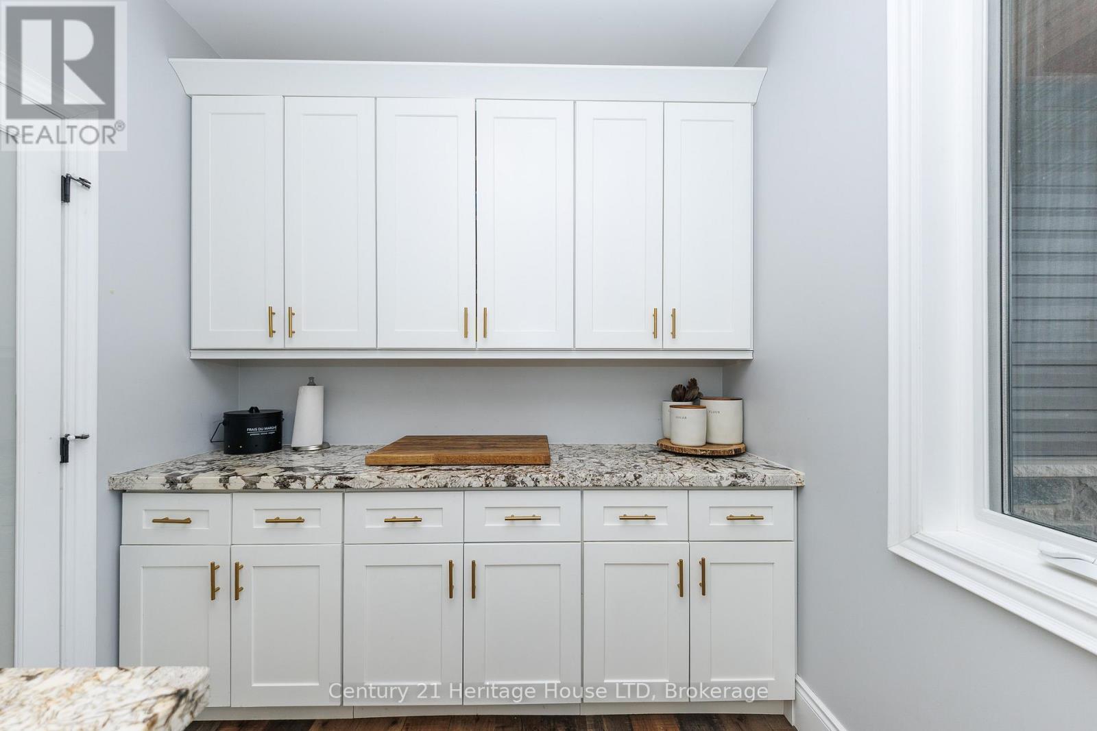 Pantry - 856 Lorraine Road, Port Colborne (Sherkston), ON - Indoor Photo Showing Kitchen