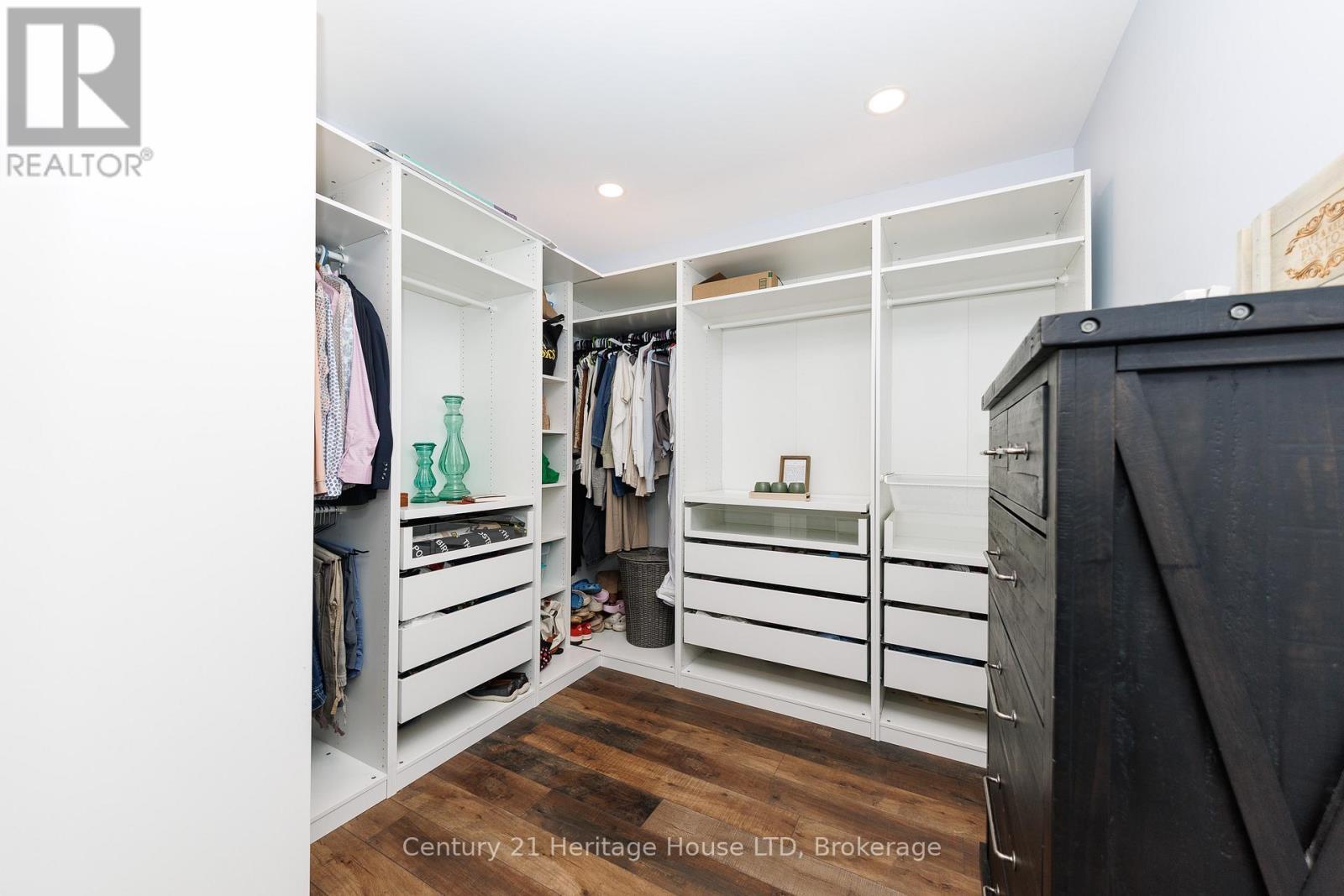 Primary Walk-In Closet - 856 Lorraine Road, Port Colborne (Sherkston), ON - Indoor With Storage
