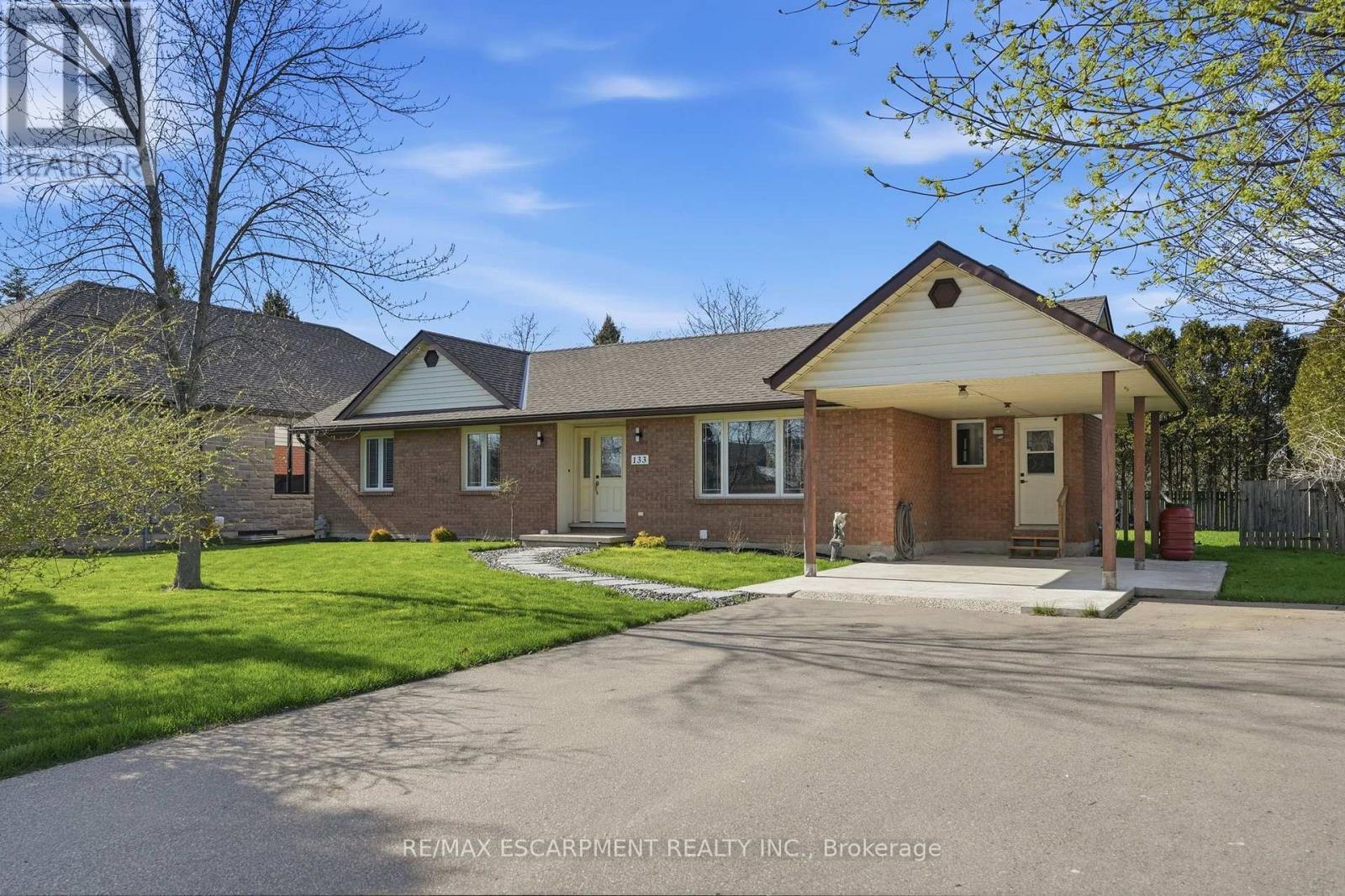 133 New Lakeshore Road, Norfolk, ON - Outdoor