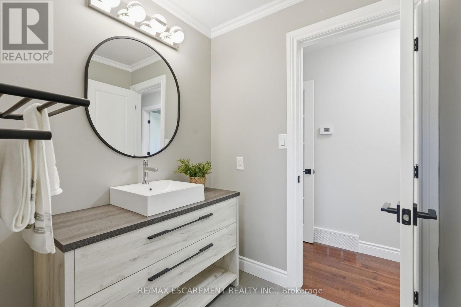 133 New Lakeshore Road, Norfolk, ON - Indoor Photo Showing Bathroom