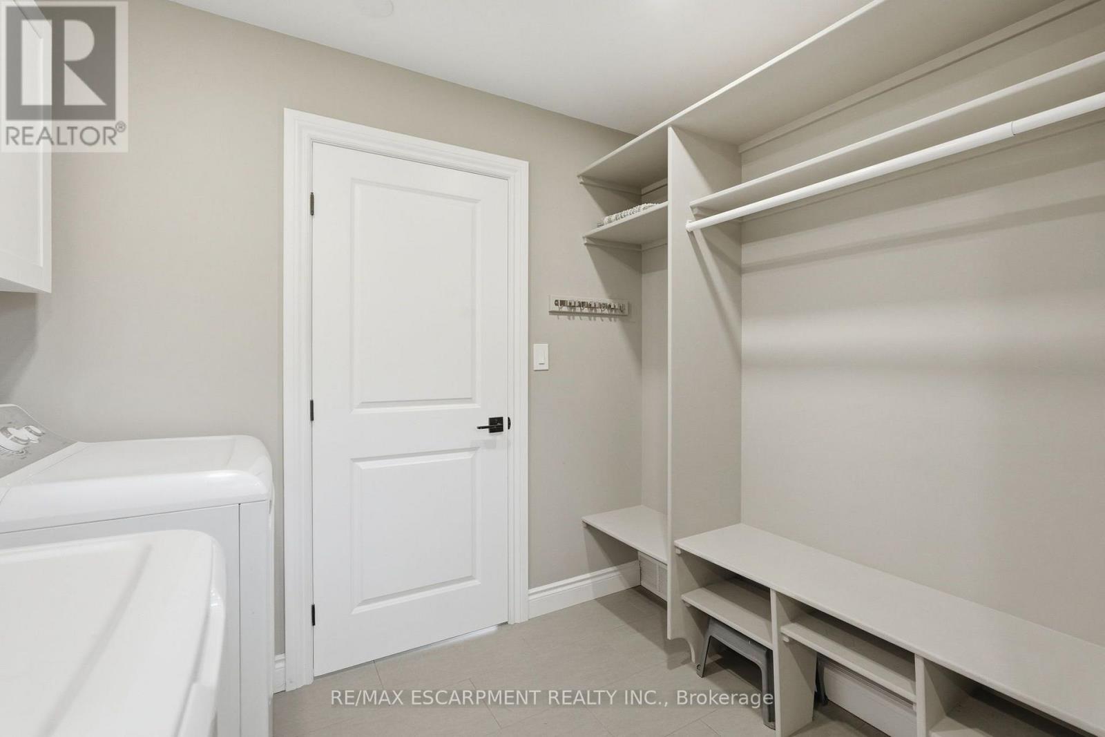 133 New Lakeshore Road, Norfolk, ON - Indoor