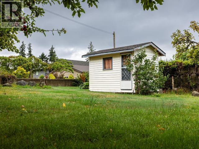 3571 Mackenzie Ave, Powell River, BC - Outdoor