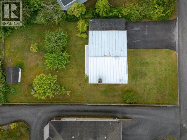 3571 Mackenzie Ave, Powell River, BC - Outdoor