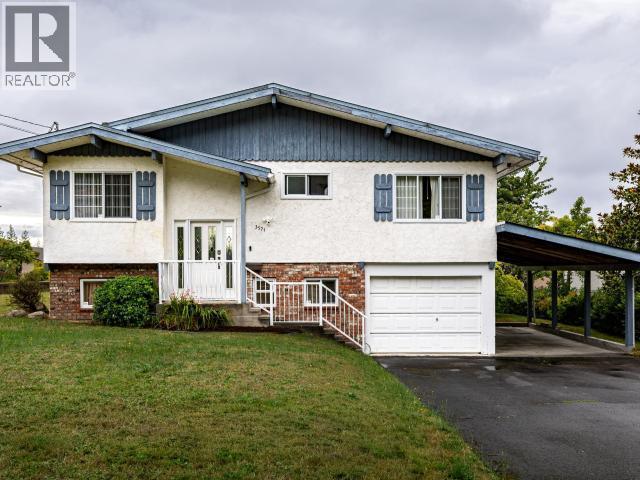 3571 Mackenzie Ave, Powell River, BC - Outdoor
