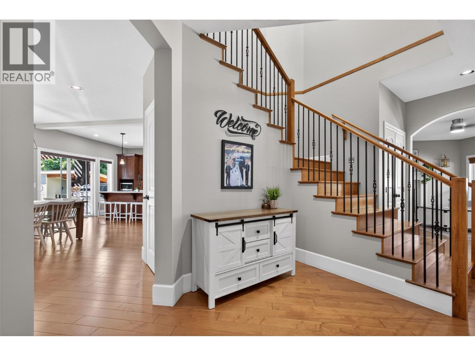 4588 Raymer Road, Kelowna, BC - Indoor Photo Showing Other Room