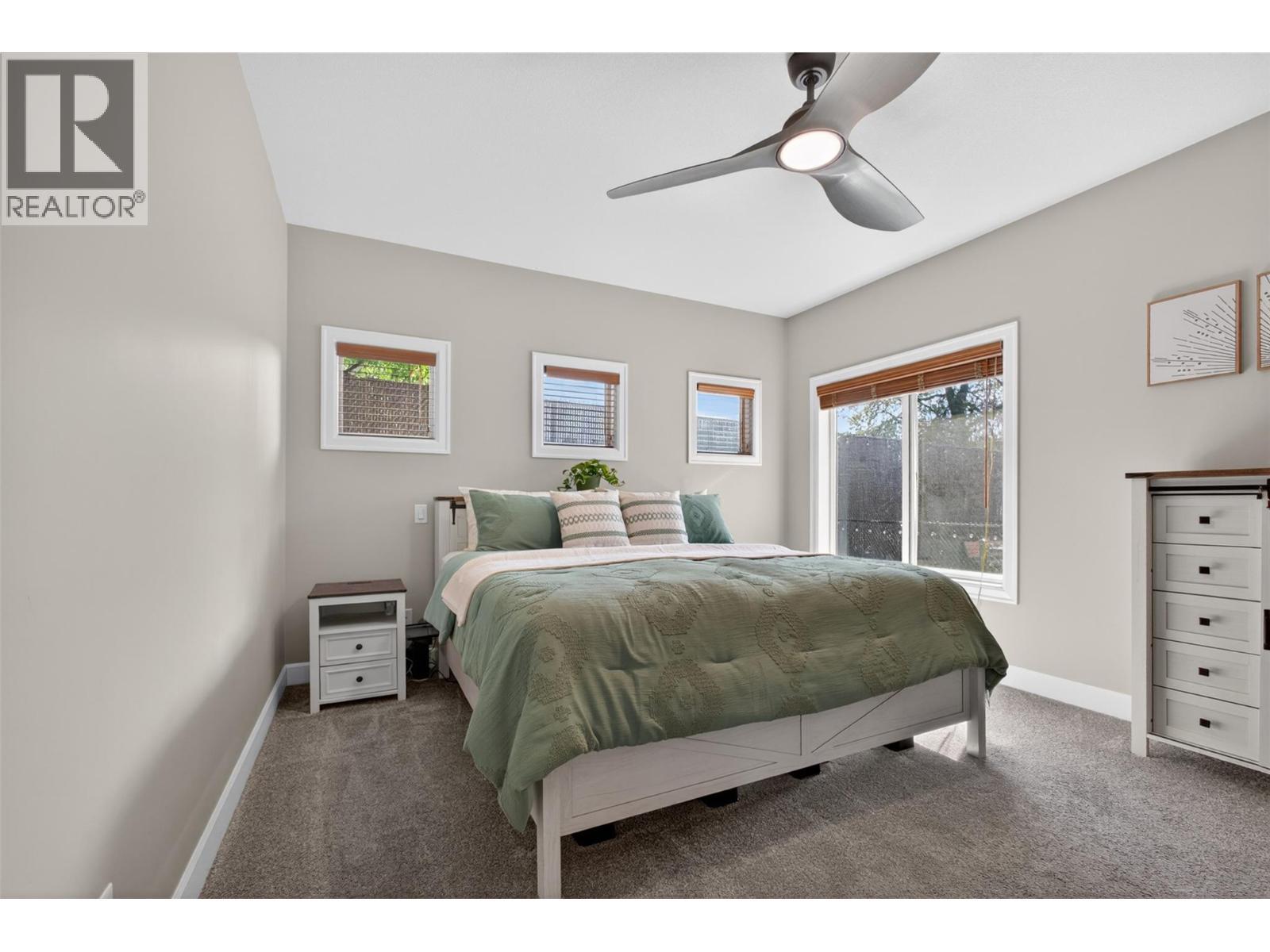 primary - 4588 Raymer Road, Kelowna, BC - Indoor Photo Showing Bedroom