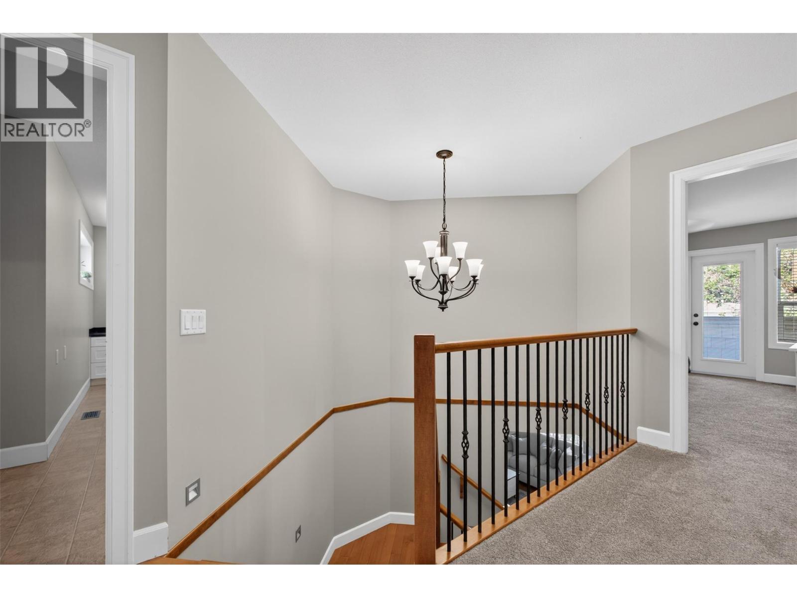 4588 Raymer Road, Kelowna, BC - Indoor Photo Showing Other Room