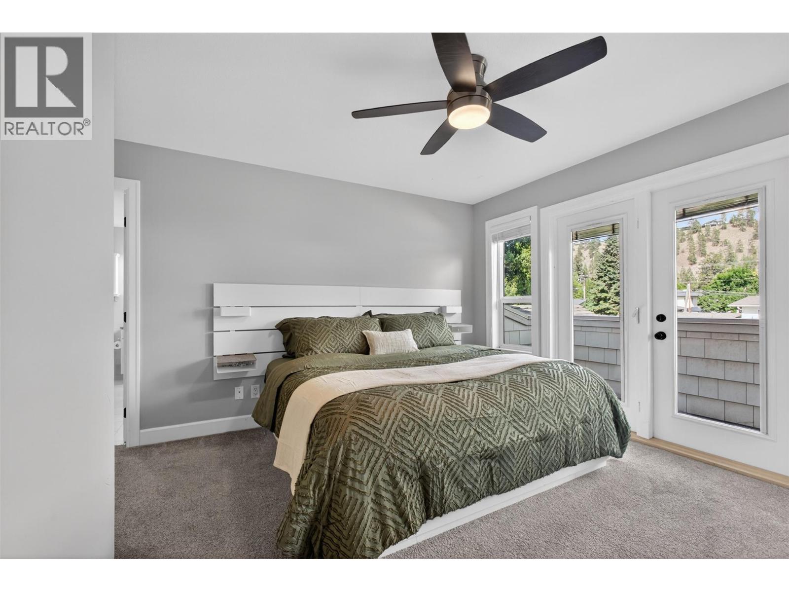 4588 Raymer Road, Kelowna, BC - Indoor Photo Showing Bedroom