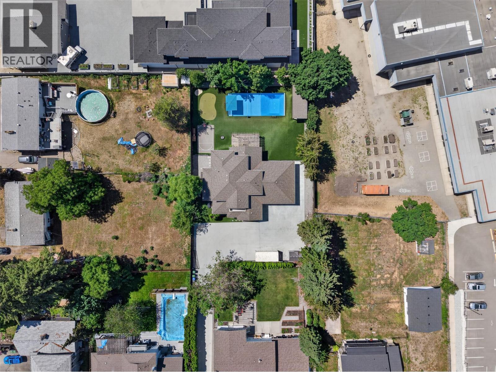 4588 Raymer Road, Kelowna, BC - Outdoor With View