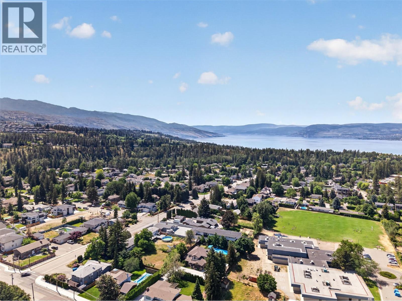 4588 Raymer Road, Kelowna, BC - Outdoor With View