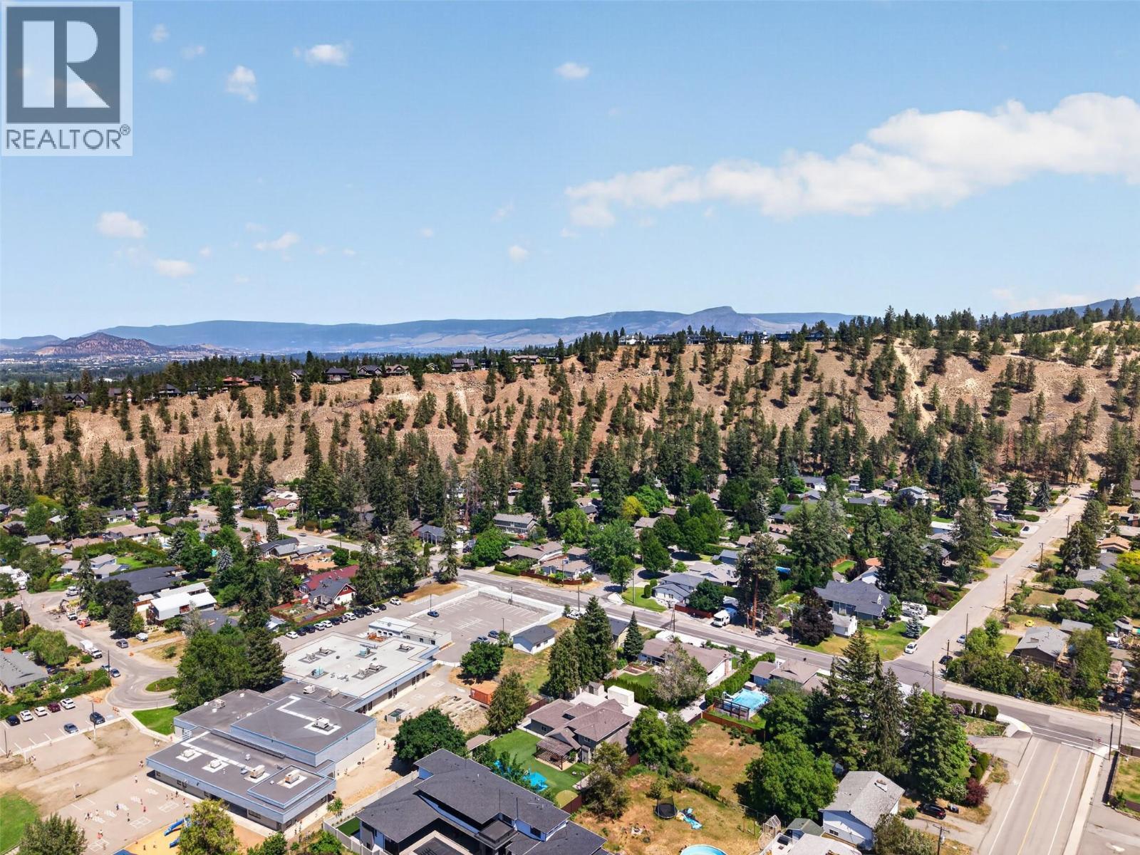 4588 Raymer Road, Kelowna, BC - Outdoor With View