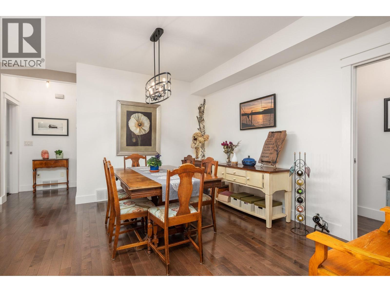 333 Longspoon Drive Unit# 19, Vernon, BC - Indoor Photo Showing Dining Room