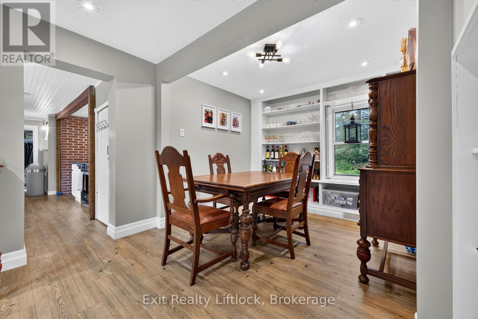 133 Farmers Road, Kawartha Lakes (Manvers), ON - Indoor Photo Showing Dining Room