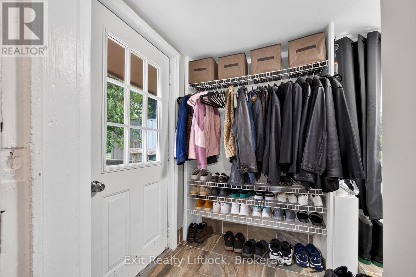 133 Farmers Road, Kawartha Lakes (Manvers), ON - Indoor With Storage