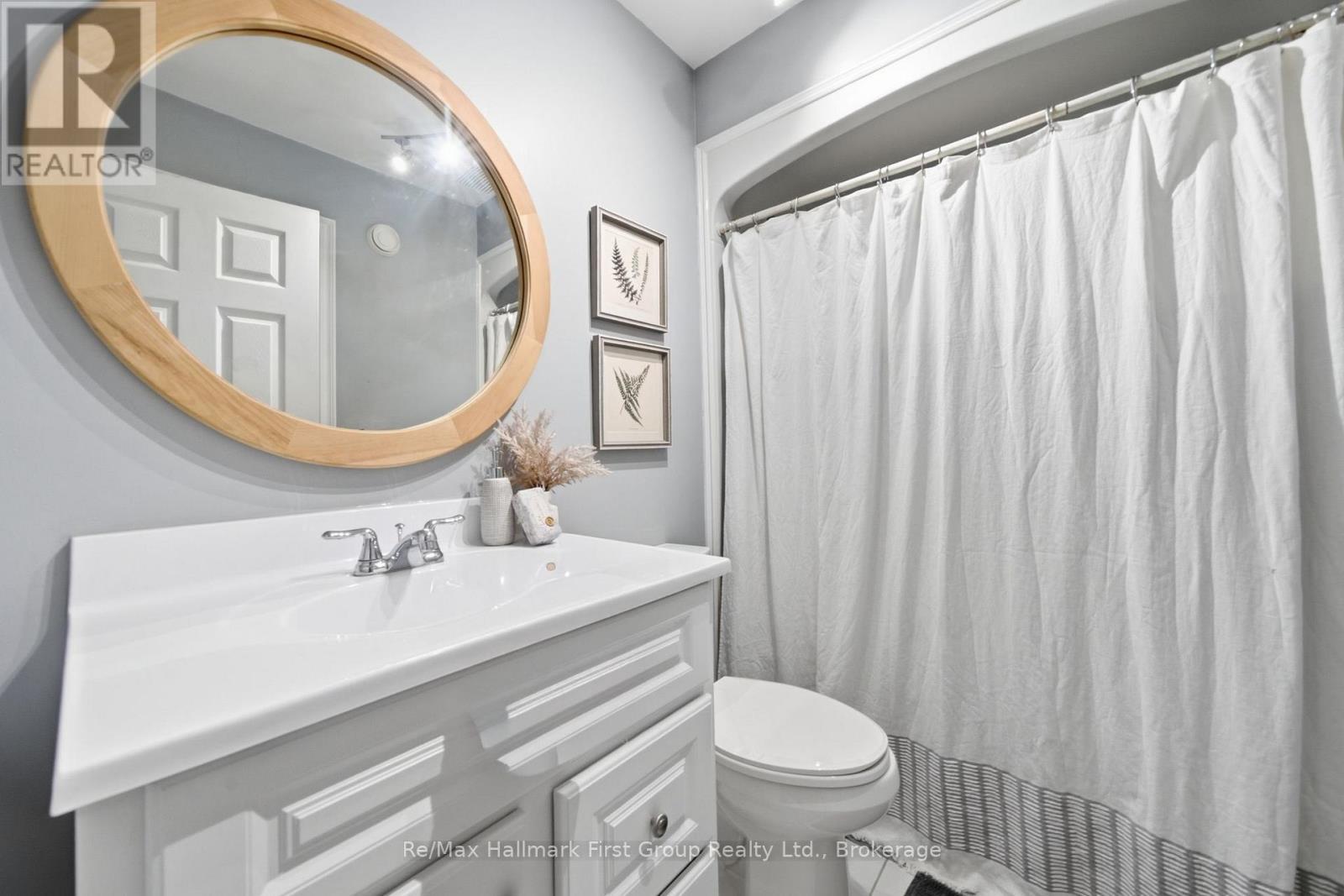 155 Whitehead Street, Alderville First Nation, ON - Indoor Photo Showing Bathroom