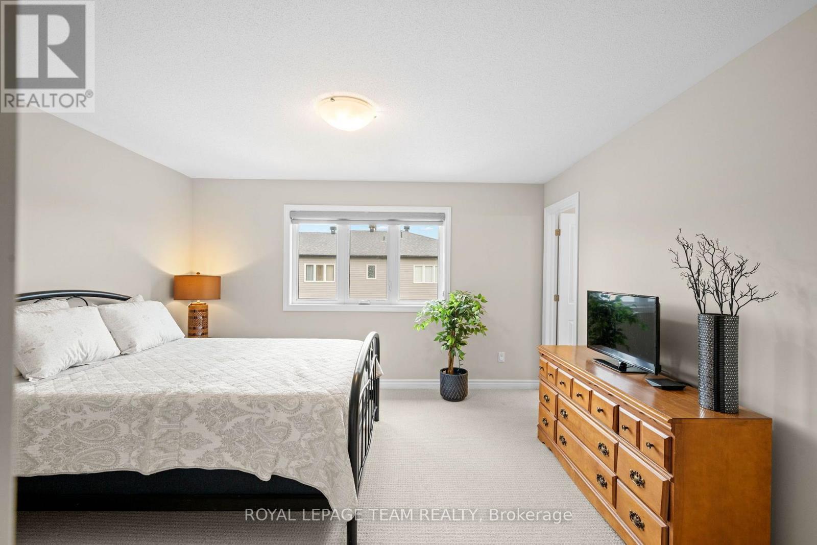 661 Jerome Jodoin Drive, Ottawa, ON - Indoor Photo Showing Bedroom