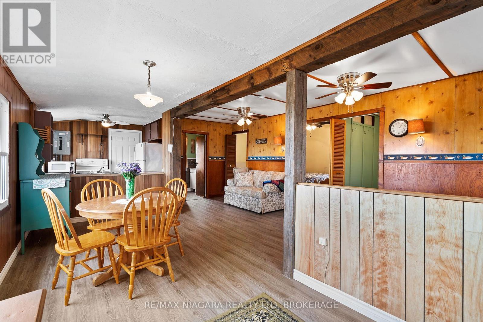 32 Erie Heights Line, Haldimand (Dunnville), ON - Indoor Photo Showing Other Room