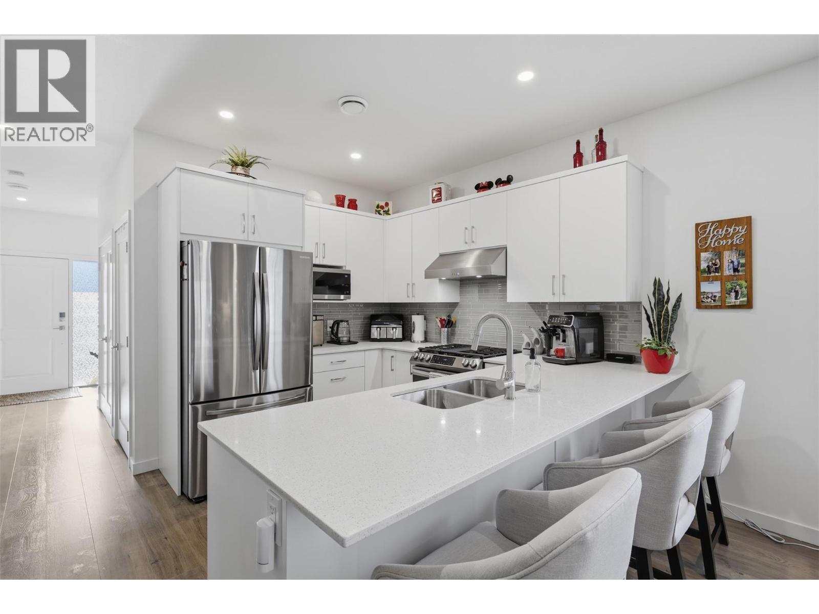 2683 Ord Road Unit# 163, Kamloops, BC - Indoor Photo Showing Kitchen With Stainless Steel Kitchen With Double Sink