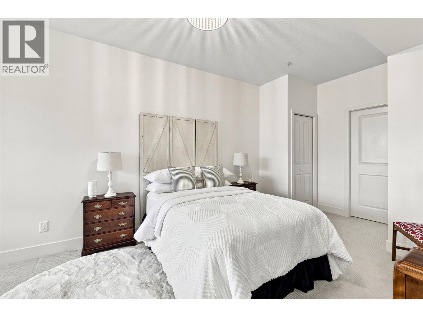 130 Colebrook Road Unit# 88, Kamloops, BC - Indoor Photo Showing Bedroom