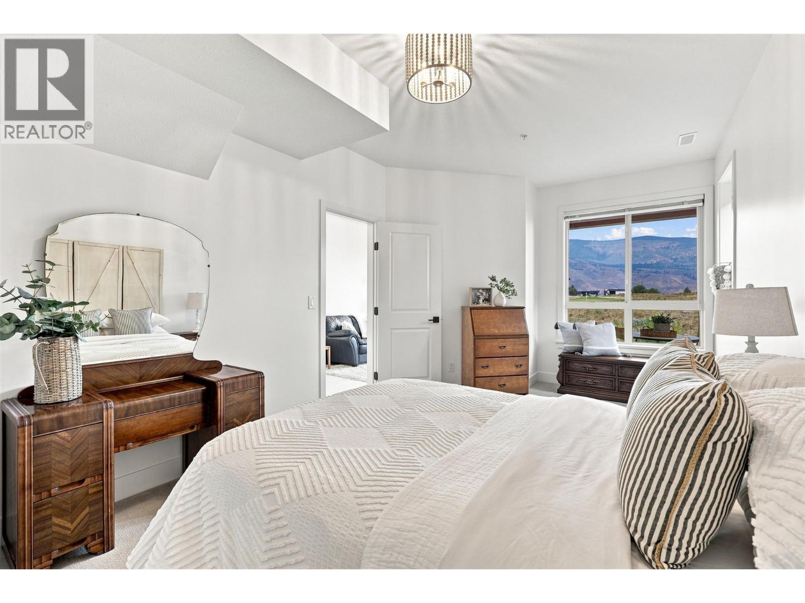 130 Colebrook Road Unit# 88, Kamloops, BC - Indoor Photo Showing Bedroom