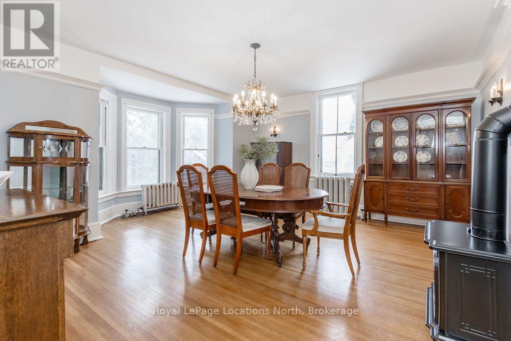 29 Tecumseth Street, Orillia, ON - Indoor Photo Showing Dining Room