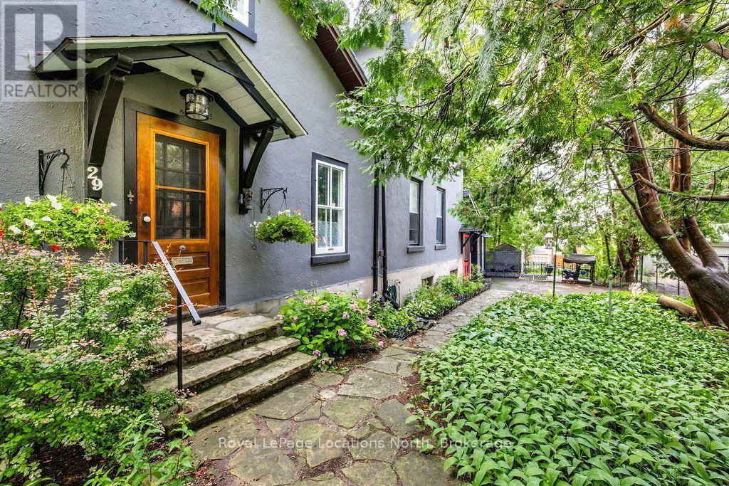 29 Tecumseth Street, Orillia, ON - Outdoor
