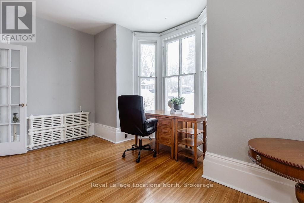 29 Tecumseth Street, Orillia, ON - Indoor