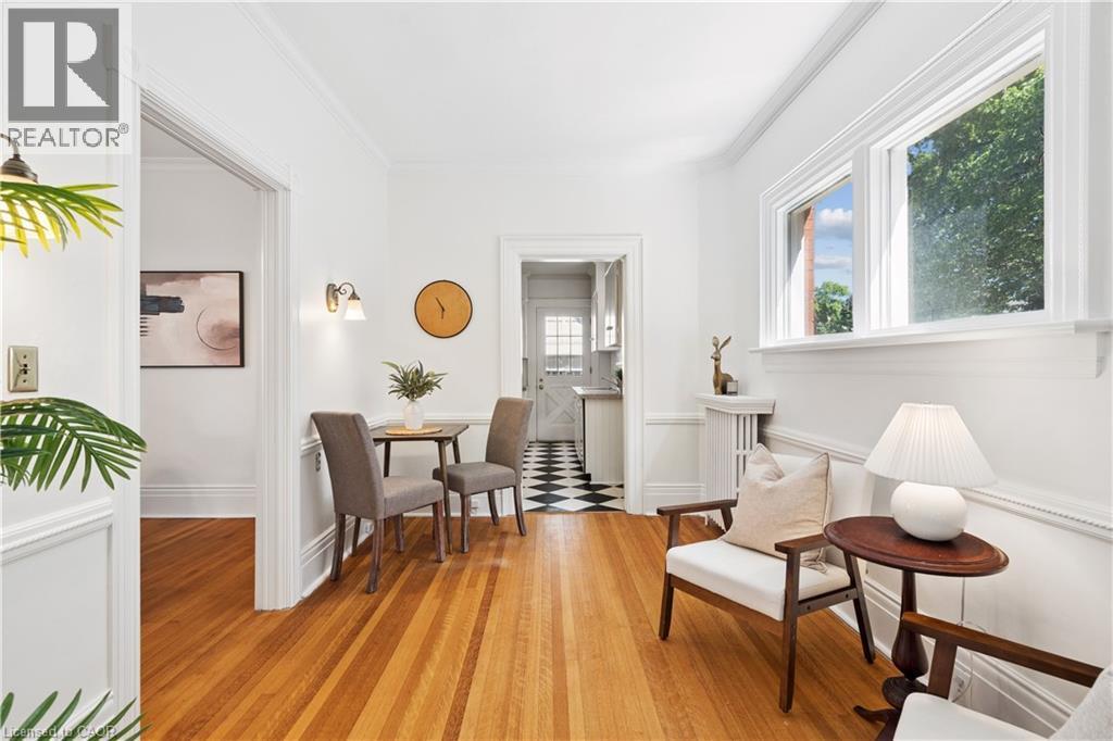 25 W Suffolk Street W, Guelph, ON - Indoor