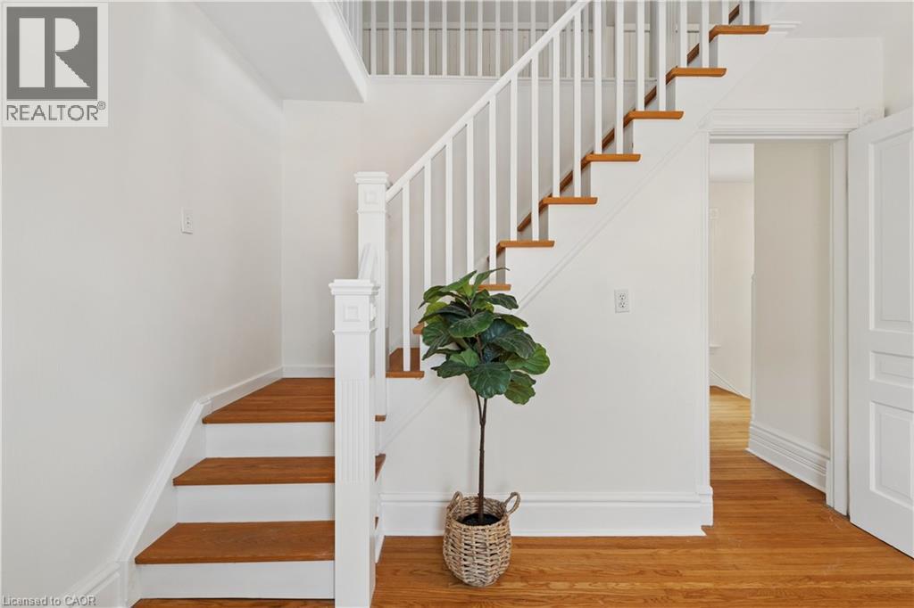 25 W Suffolk Street W, Guelph, ON - Indoor Photo Showing Other Room