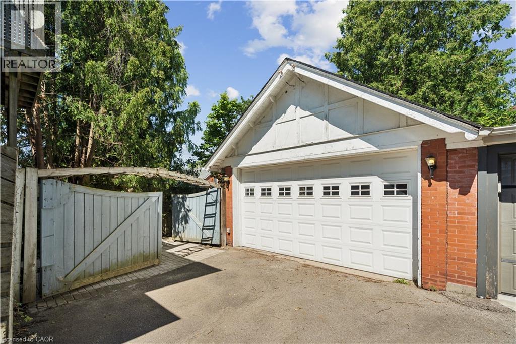 25 W Suffolk Street W, Guelph, ON - Outdoor With Exterior