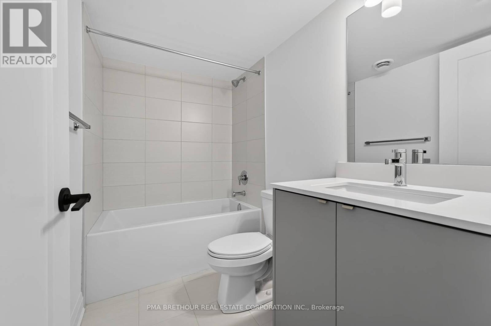 52 Burleigh Mews, Vaughan, ON - Indoor Photo Showing Bathroom