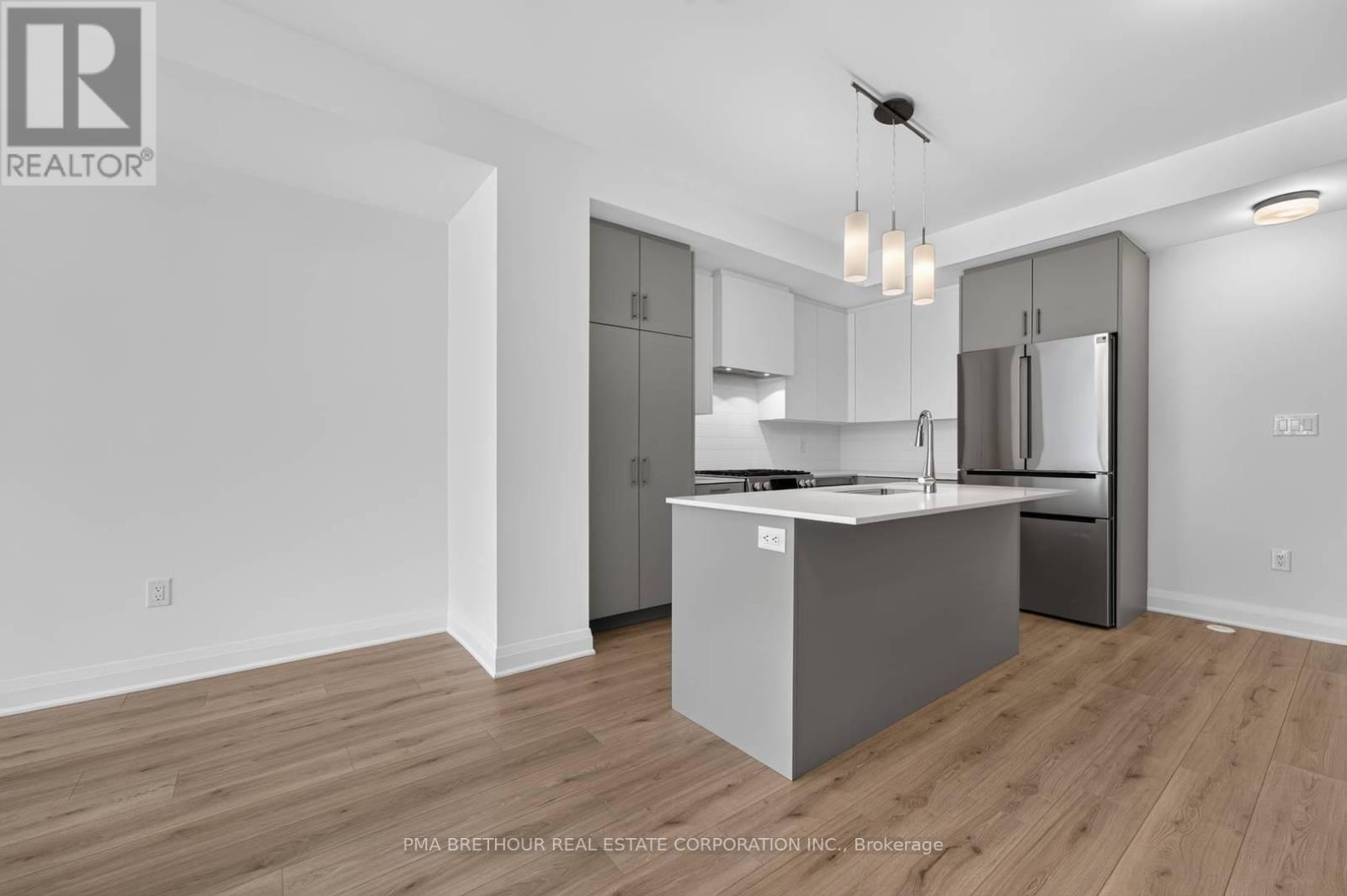 52 Burleigh Mews, Vaughan, ON - Indoor Photo Showing Kitchen