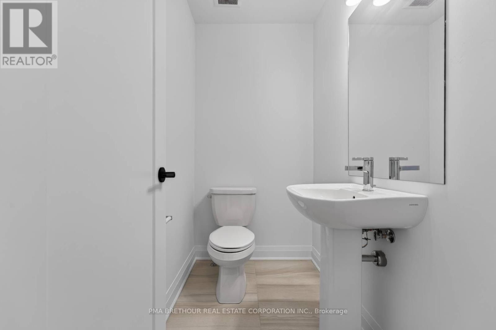 52 Burleigh Mews, Vaughan, ON - Indoor Photo Showing Bathroom