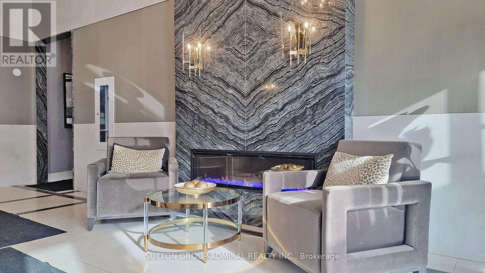 913 - 10 Gatineau Drive, Vaughan, ON - Indoor Photo Showing Other Room With Fireplace