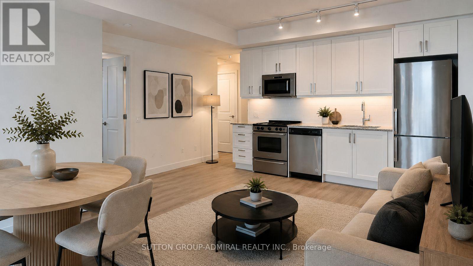 913 - 10 Gatineau Drive, Vaughan, ON - Indoor