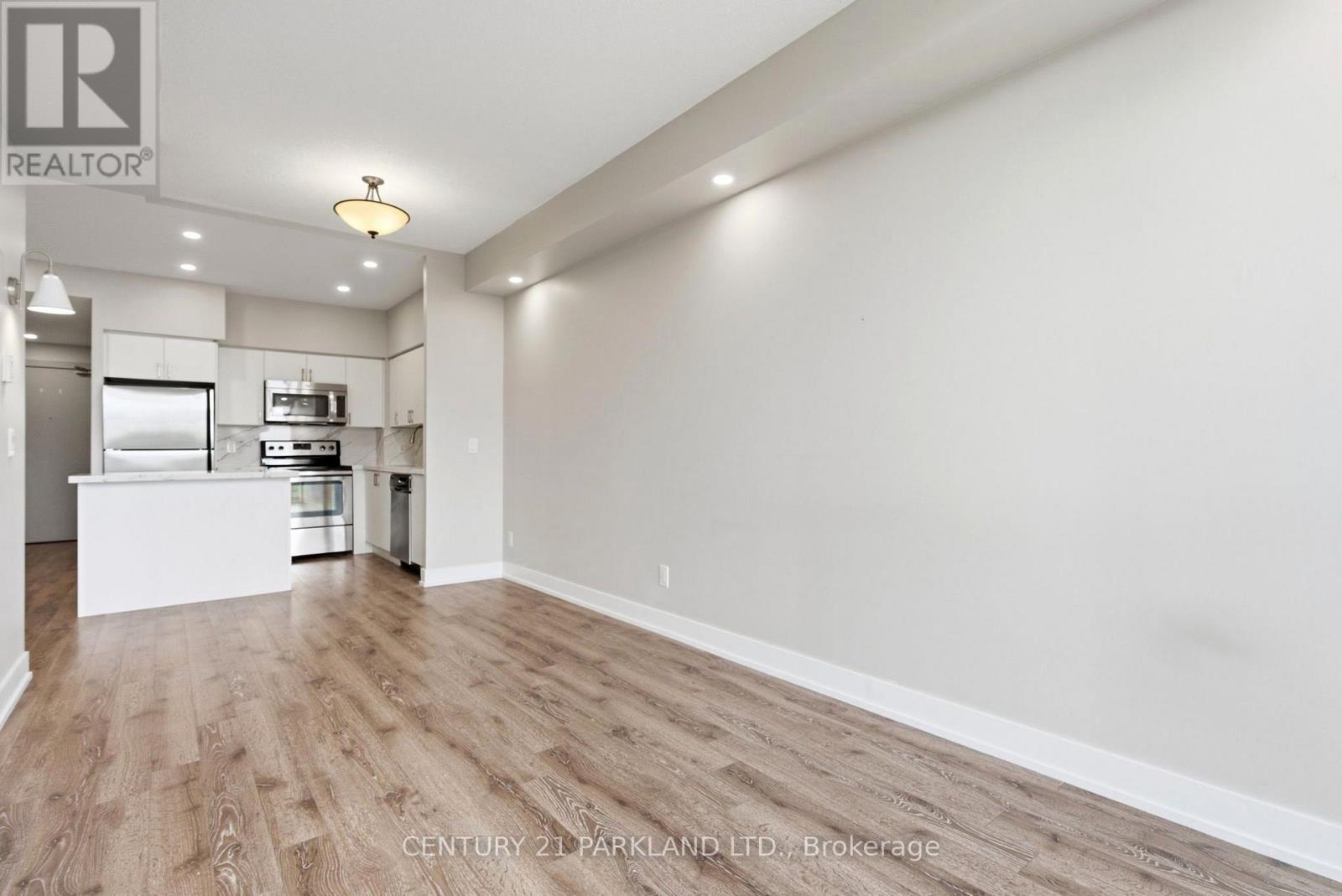 602 - 1638 Bloor Street W, Toronto, ON - Indoor