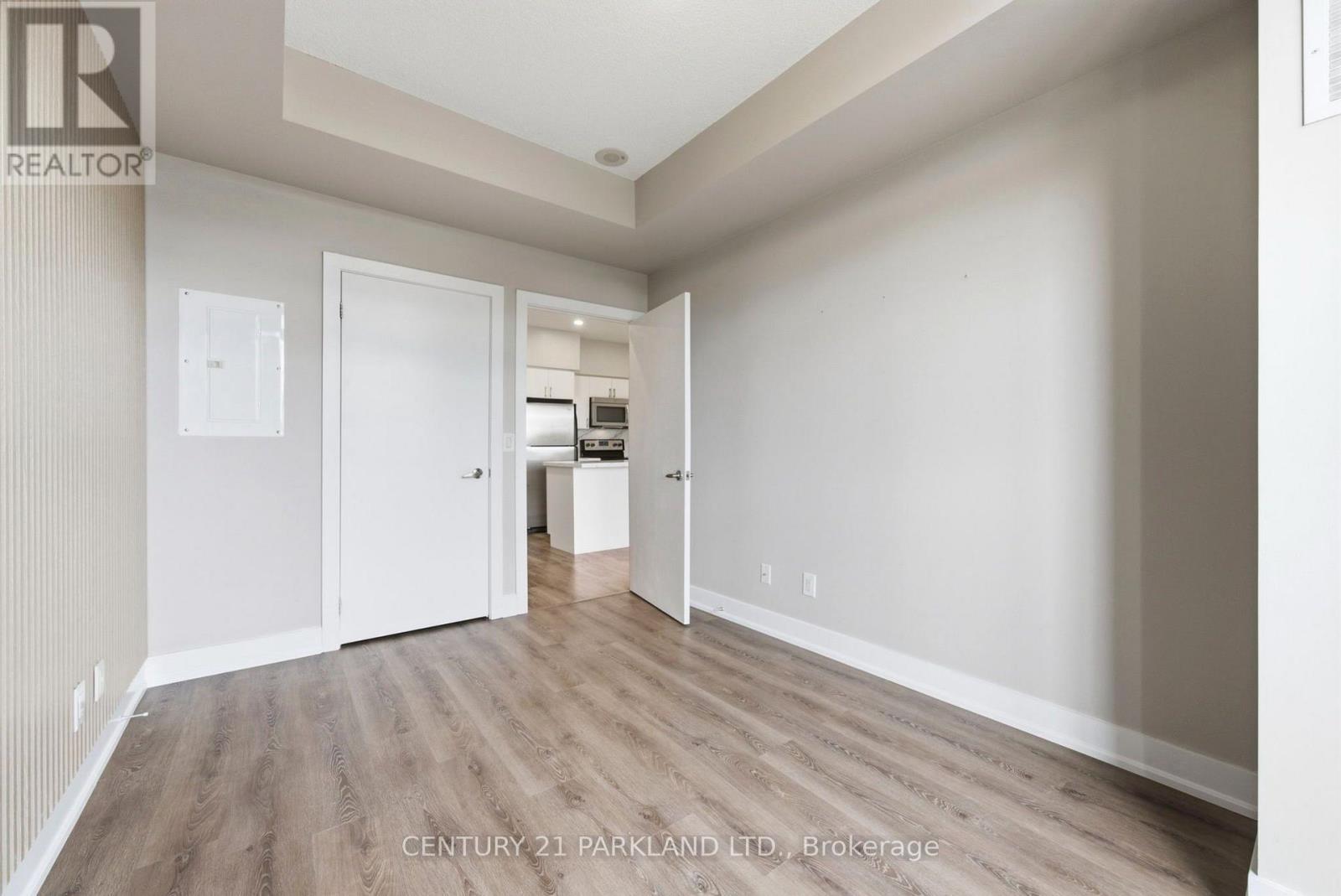602 - 1638 Bloor Street W, Toronto, ON - Indoor Photo Showing Other Room