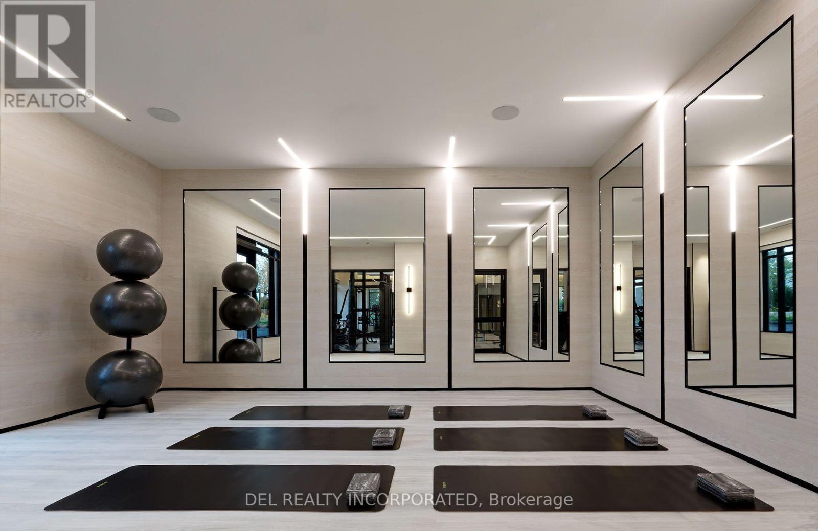 1708 - 10 Eva Road, Toronto, ON - Indoor Photo Showing Other Room