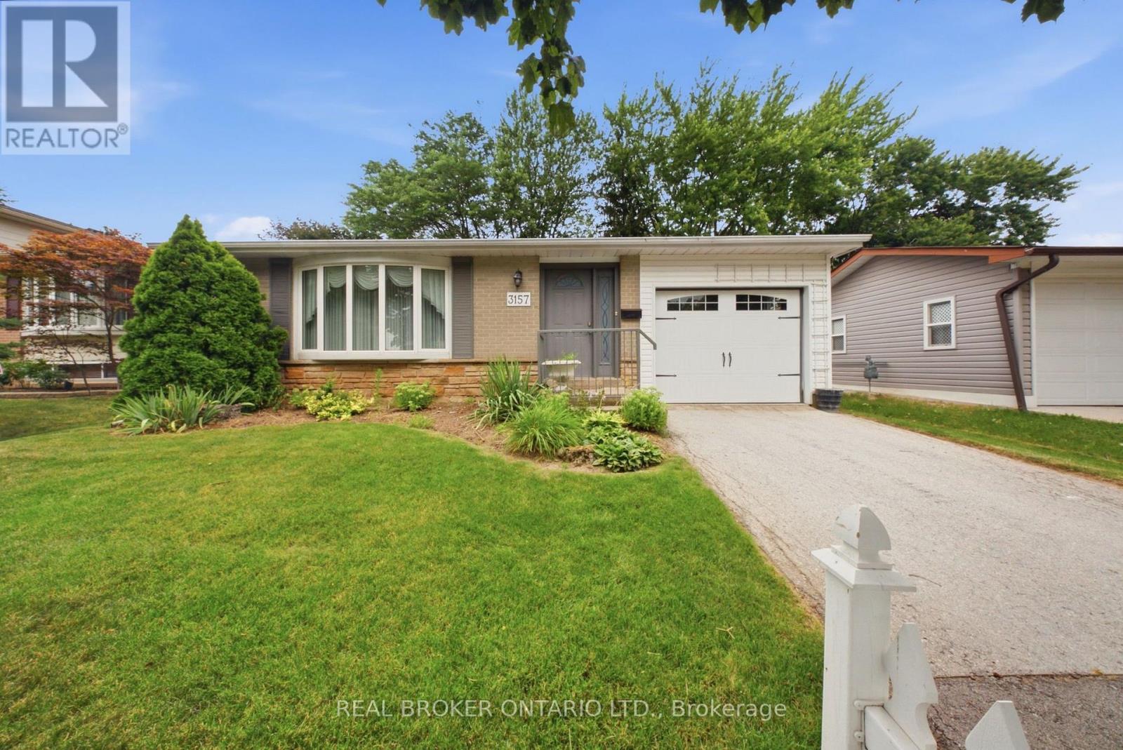 3157 Palmer Drive, Burlington, ON - Outdoor