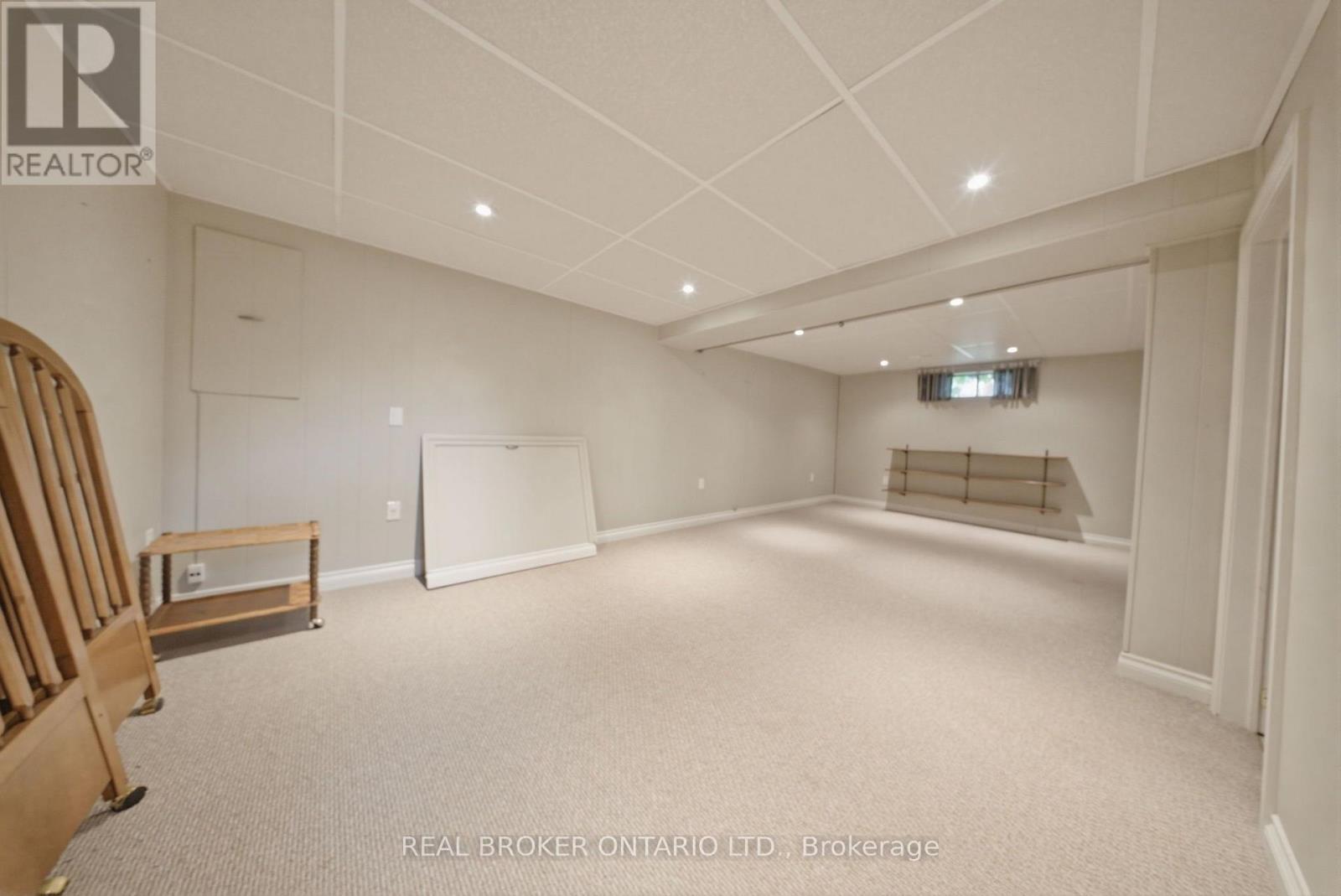3157 Palmer Drive, Burlington, ON - Indoor