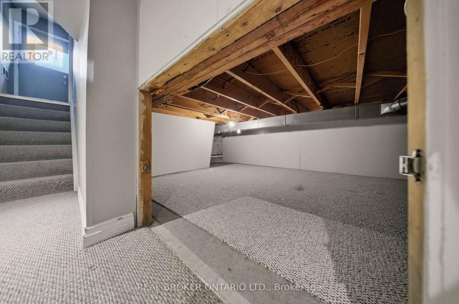 3157 Palmer Drive, Burlington, ON - Indoor