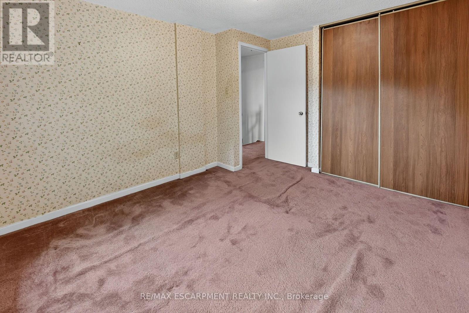 50 - 125 Bonaventure Drive, Hamilton, ON - Indoor Photo Showing Other Room