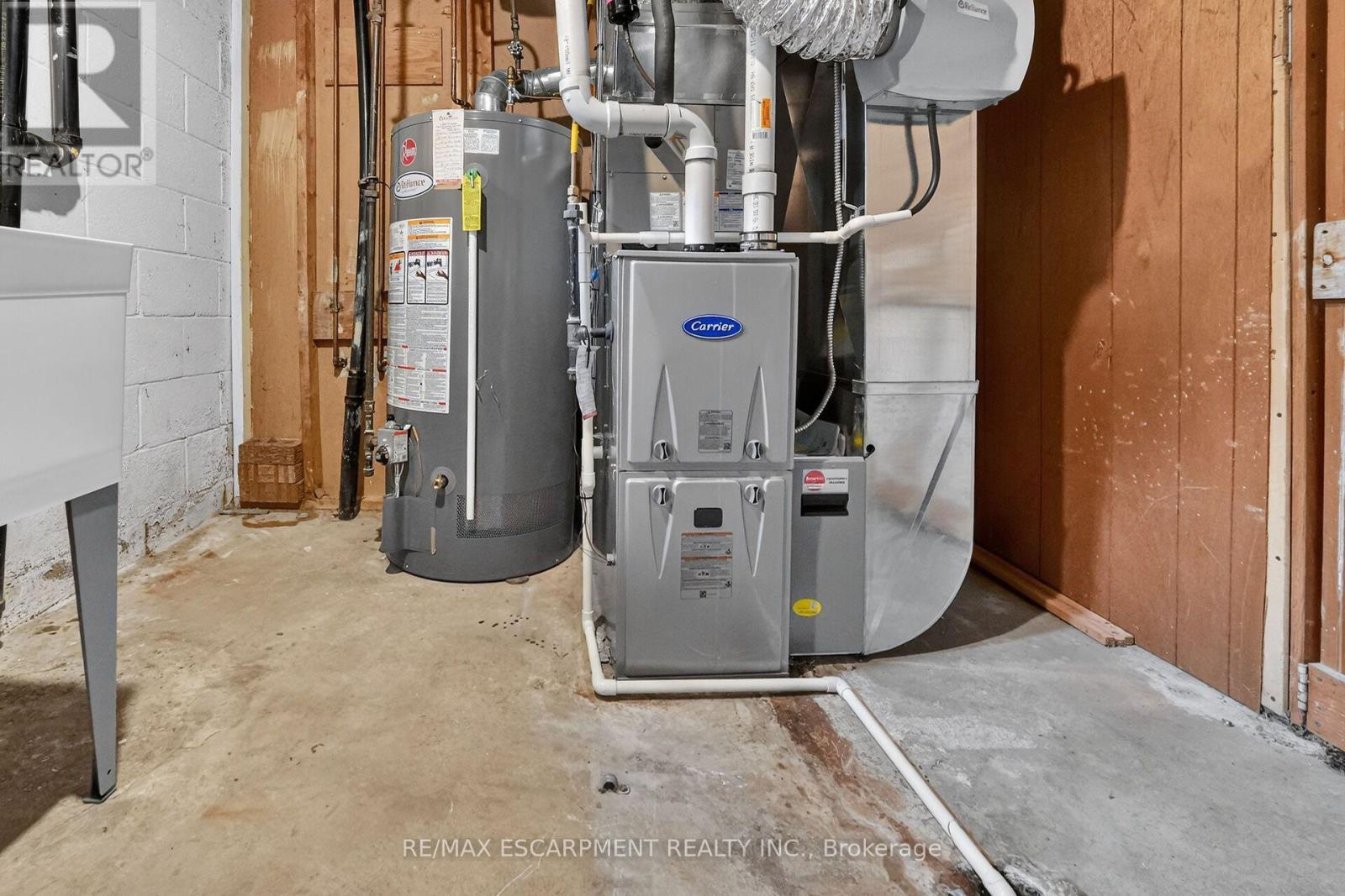 50 - 125 Bonaventure Drive, Hamilton, ON - Indoor Photo Showing Basement