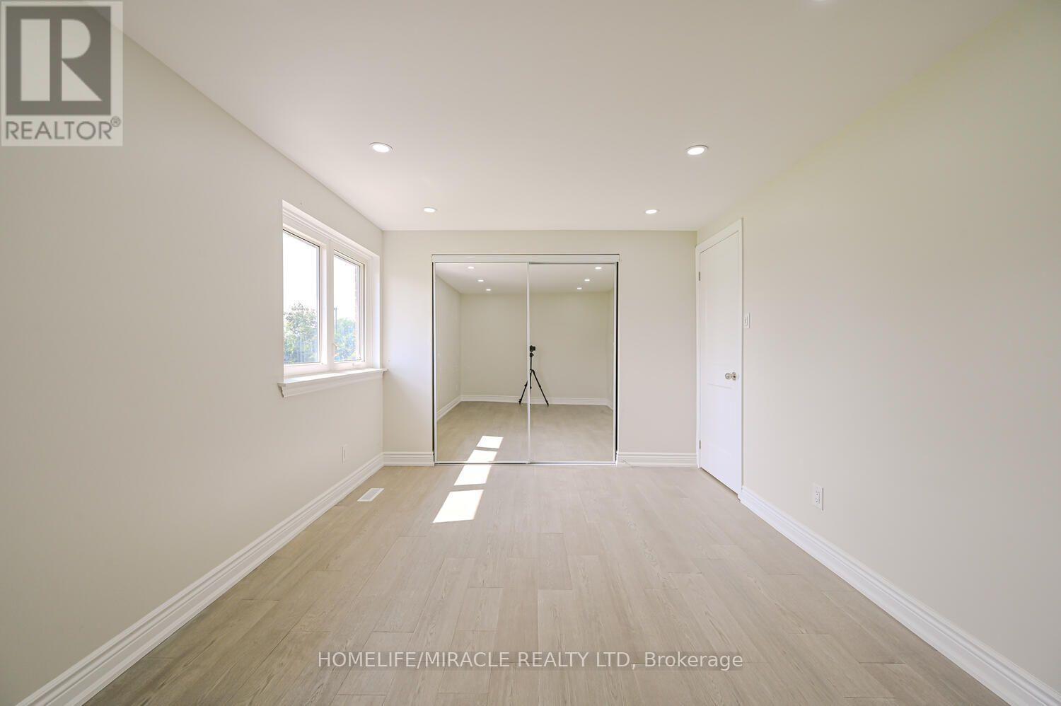 125 - 6466 Finch Avenue W, Toronto, ON - Indoor Photo Showing Other Room