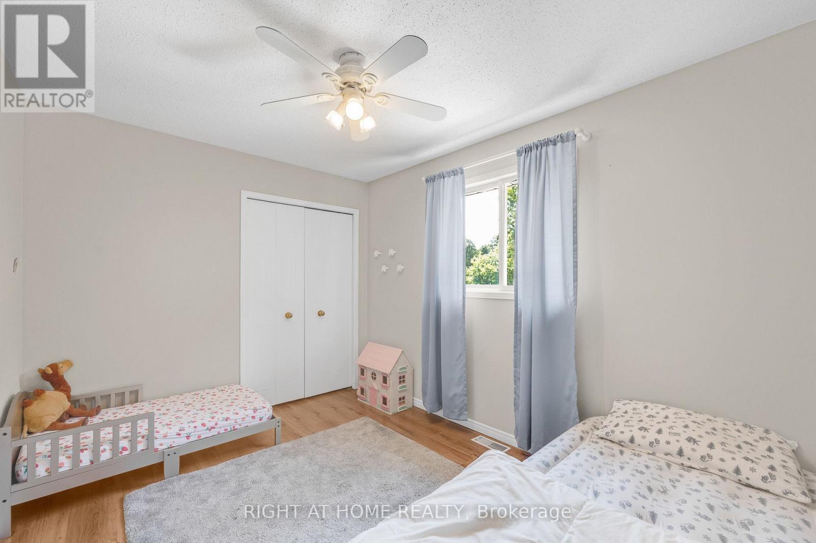 123 Benn Drive, Cambridge, ON - Indoor Photo Showing Bedroom